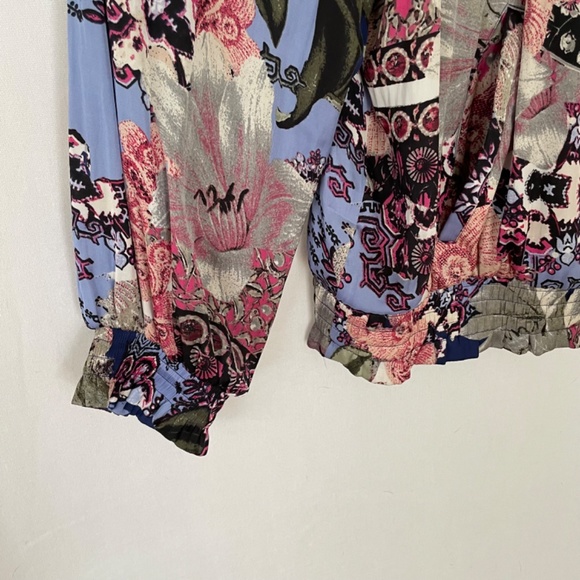 CHICO'S Size 3 XL Reversible Jacket Multi Color and Blue Floral Full Zip Pockets - Picture 4 of 10